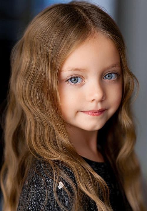 艾米丽·米切尔 Emily Mitchell照片