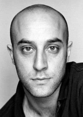 米凯尔·奇里尼安 Mickaël Chirinian照片