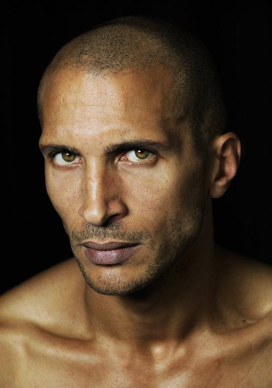 迈克尔·埃斯塔克 Michaël Estarque照片