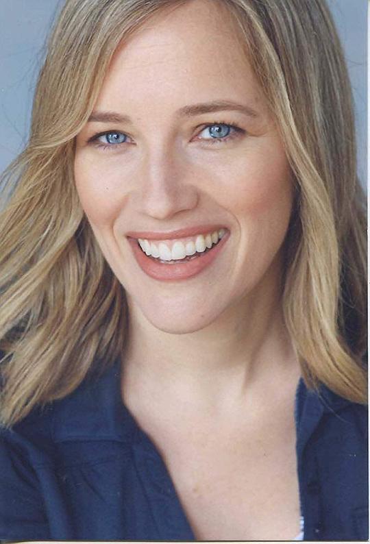 莱恩·瓦莱丽 Lynne Valley照片