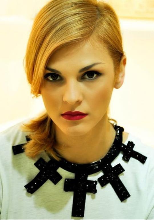 马达莉娜·阿内亚 Madalina Anea照片