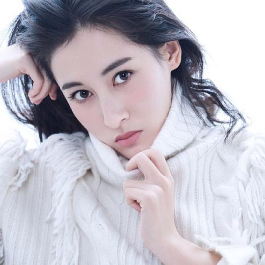 骆言 Yan Luo照片