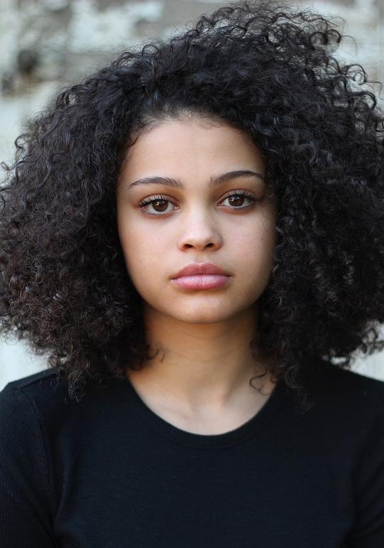 基扬·拉玛雅 Kyanne Lamaya照片