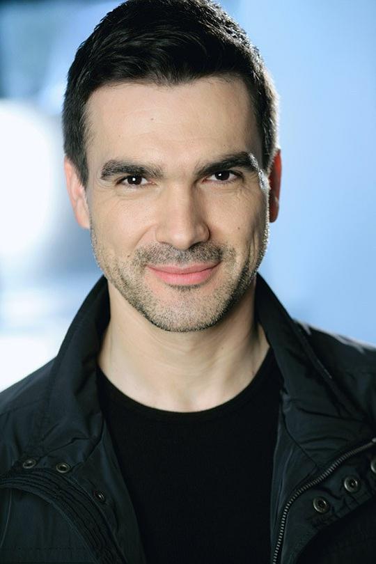 丹·多明格斯 Dan Domingues照片