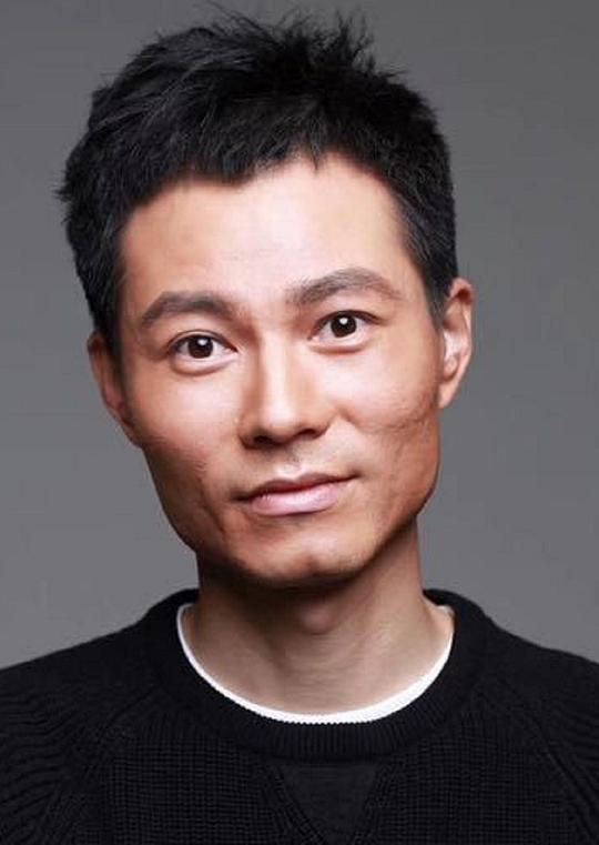 王鑫 Wang Xin照片