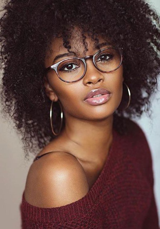 伊亚娜·哈雷 Iyana Halley照片