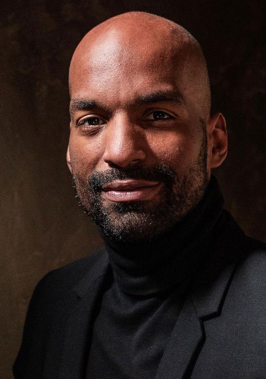 大卫·科米尔 David Comrie照片