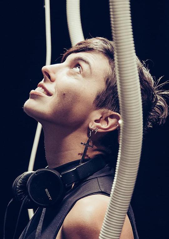 玛吉·莱文 Maggie Levin照片