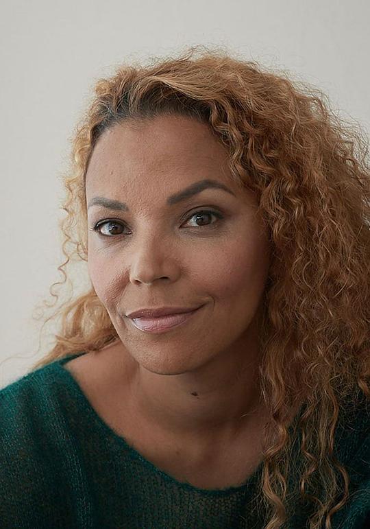 阿米拉·哈利法 Amira Khalifa照片