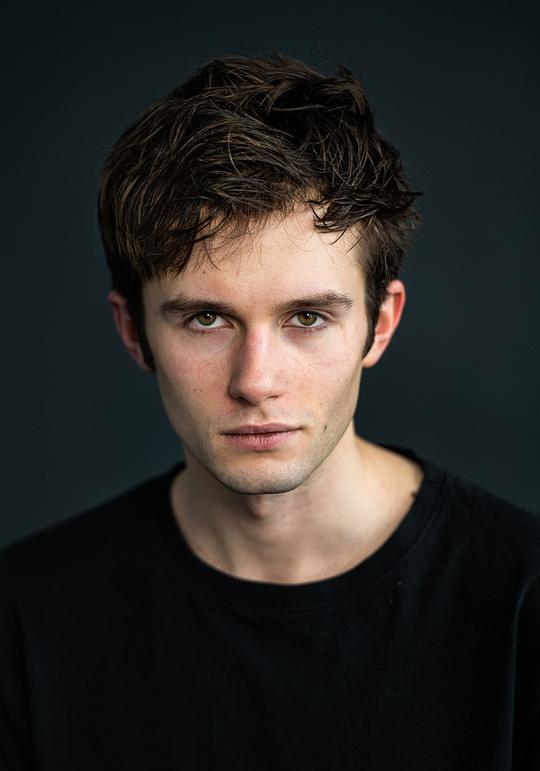 扎卡里·沙德林 Zachary Shadrin照片