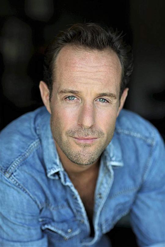 尼克·史蒂文森 Nick Stevenson照片