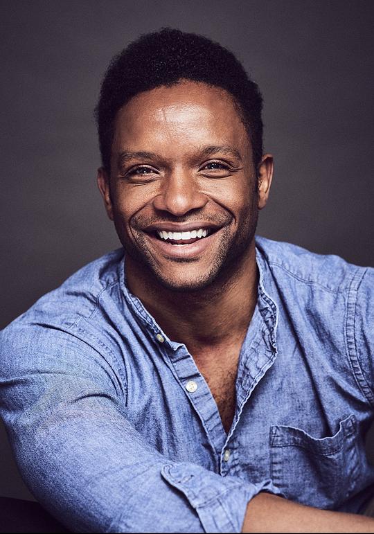 卢克·福布斯 Luke Forbes照片