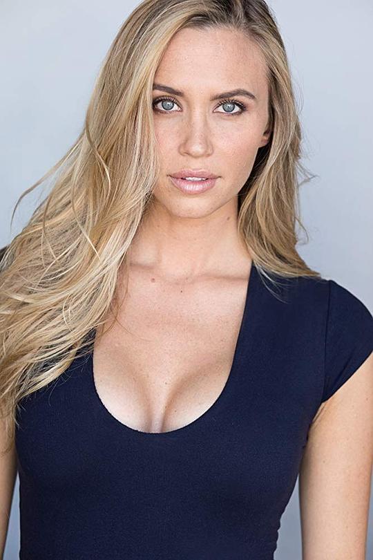 阿奎拉·佐尔 Aqueela Zoll照片