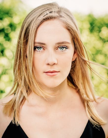 汉娜·巴洛 Hannah Barlow照片