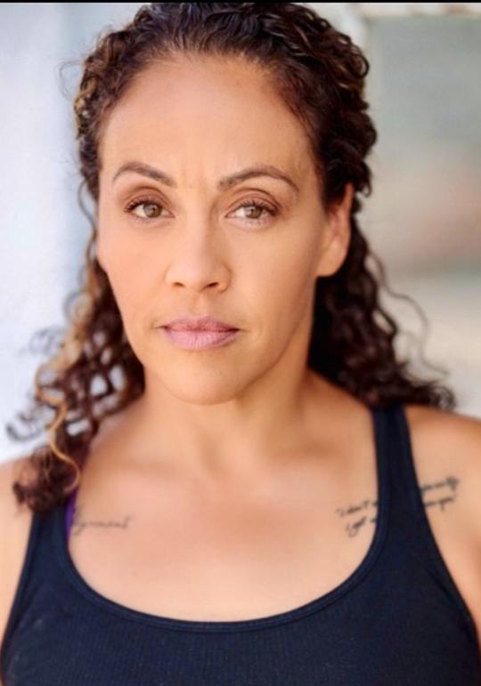 埃里卡·林格 Erika Ringor照片