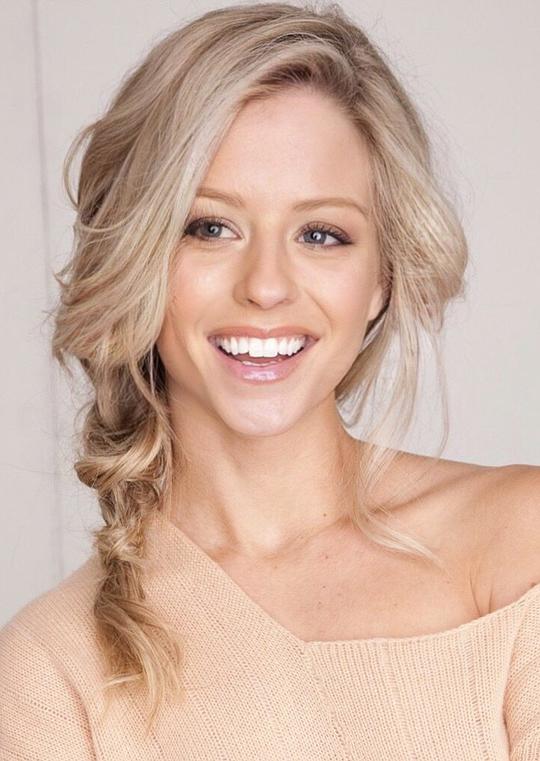 卡特里娜·贝恩 Katrina Begin照片