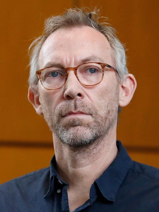 西蒙·麦奎德 Simon McQuoid照片