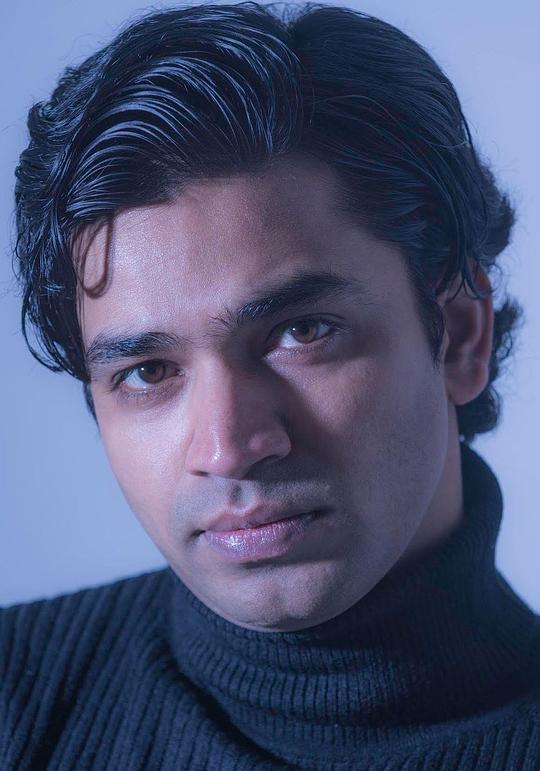 阿努帕姆·特里帕蒂 Anupam Tripathi照片