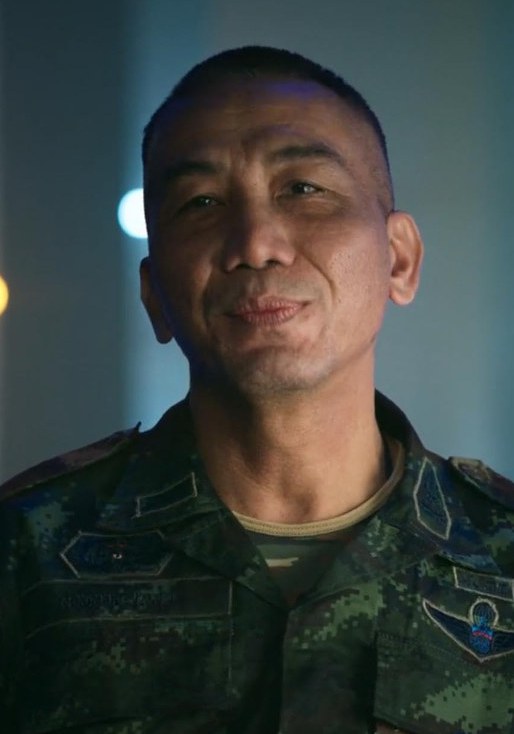 辛哈纳·洛萨亚 Singhanat Losuya照片