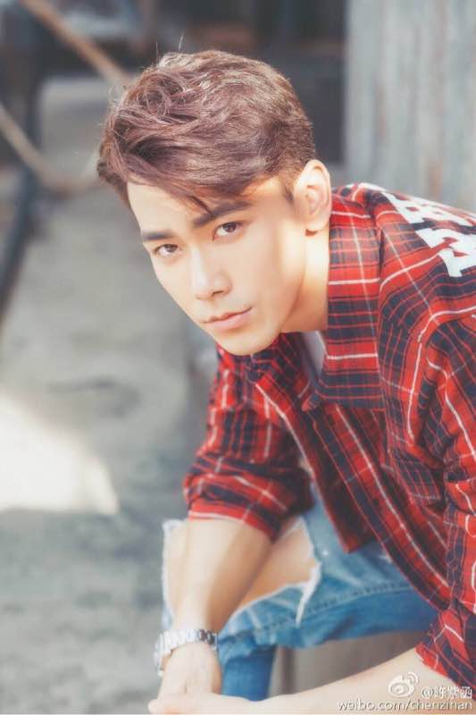 戴向宇 Xiangyu Dai照片