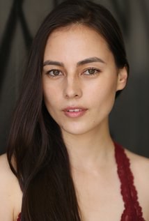 诺米·娜凯 Noémie Nakai照片