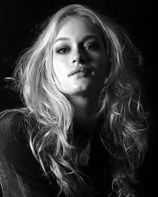 莱文·兰宾 Leven Rambin照片