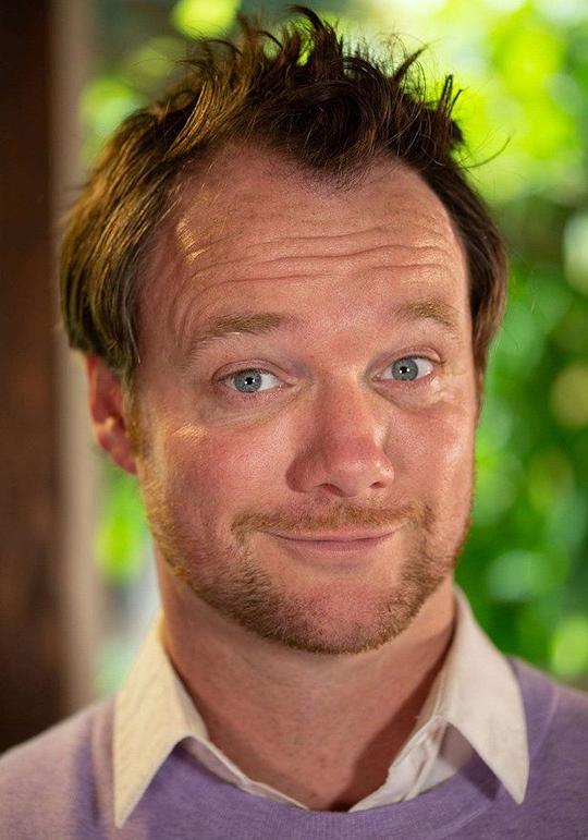 布莱恩·萨瑟兰 Brian Sutherland照片