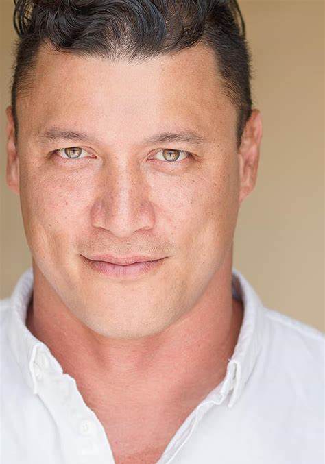 迈尔斯·哈姆帕斯 Myles Humphus照片