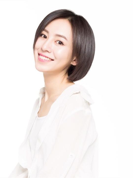 吴雅君 Wuya Jun照片