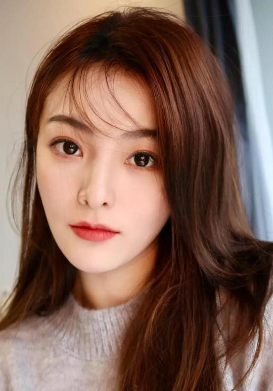 林子晴 Ziqing Lin照片