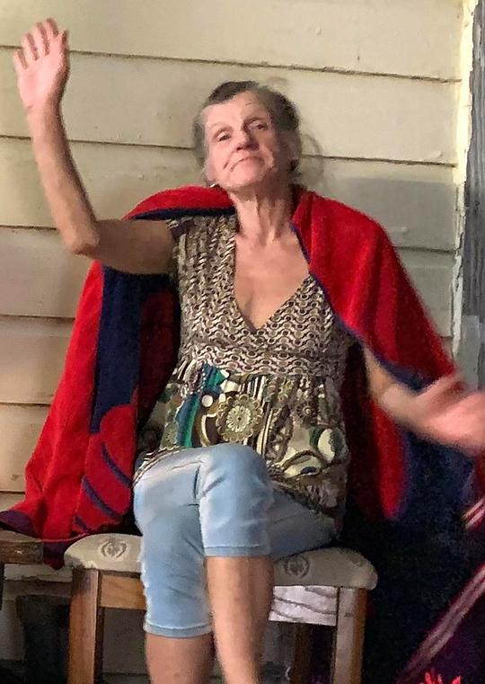 布伦达·戴斯 Brenda Deiss照片