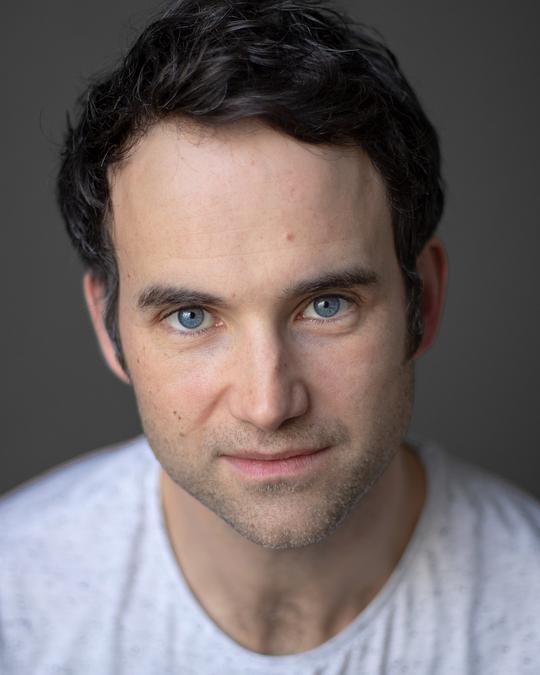 尼古拉斯·肖 Nicholas Shaw照片