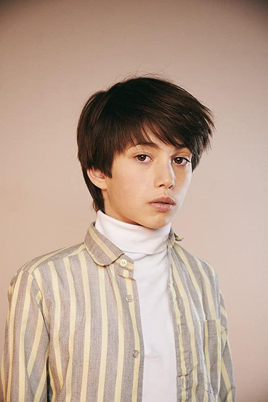 迪恩·彼得里夫 Dean Petriw照片