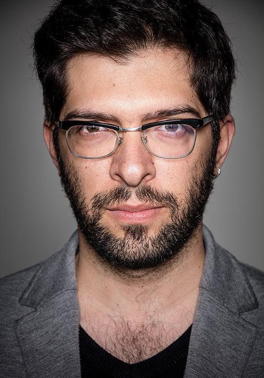 伊桑·古德尔基 Ehsan Goodarzi照片