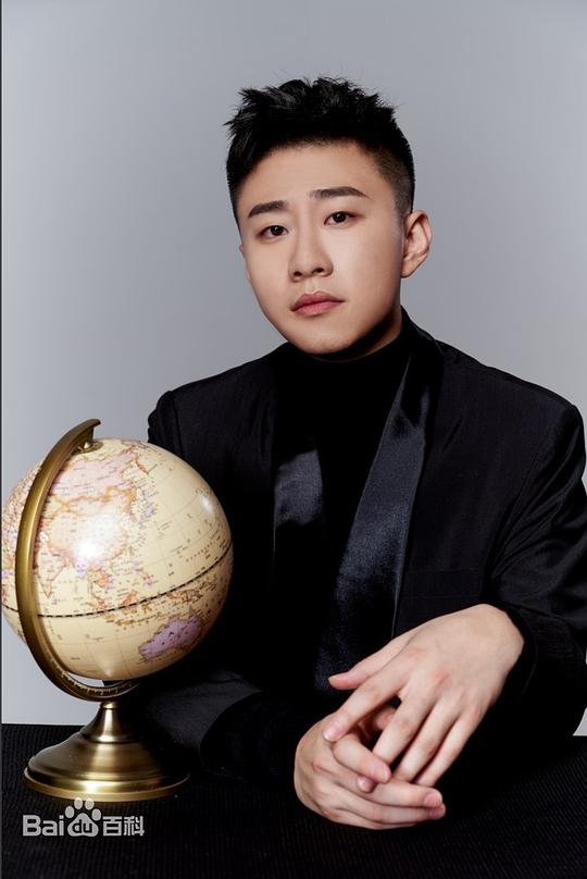 姜皓云 Haoyun Jiang照片