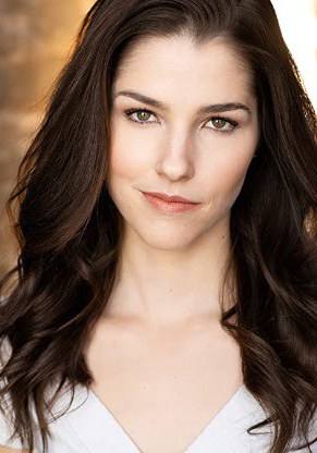 布雷特尼·拉特利奇 Brytnee Ratledge照片