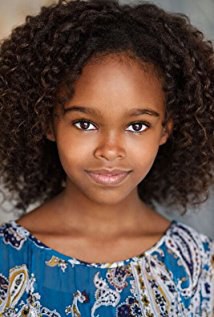 莉娅·朱厄特 Lidya Jewett照片