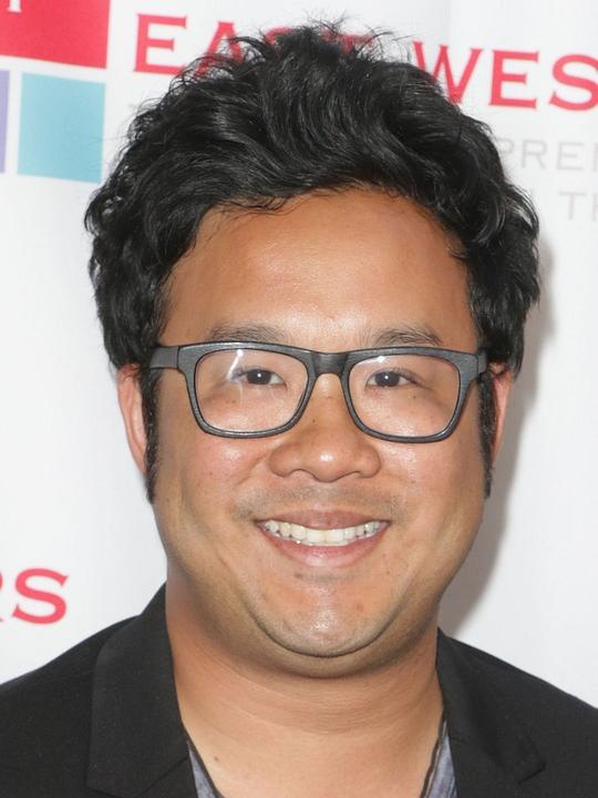 凯文·坦查隆 Kevin Tancharoen照片