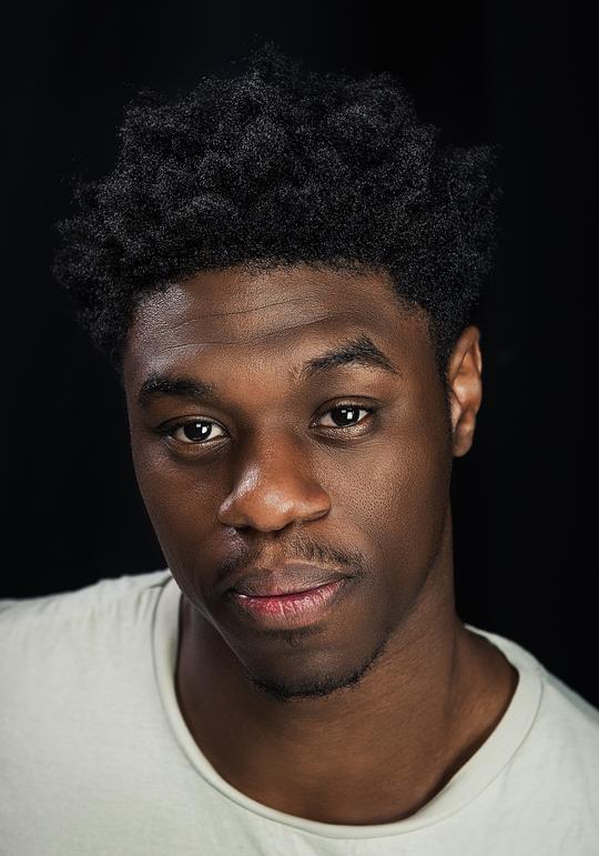 丹尼尔·拉凯 Daniel Larkai照片