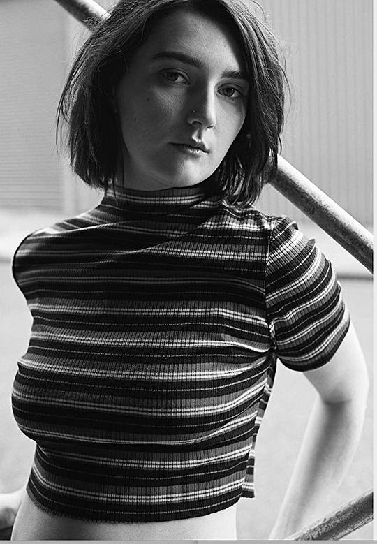 茜德尼·弗拉尼根 Sidney Flanigan照片