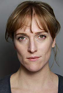 比阿特丽斯·克纽 Beatrice Curnew照片