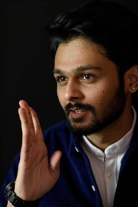 悉达尔斯·达南杰 Siddharth Dhananjay照片