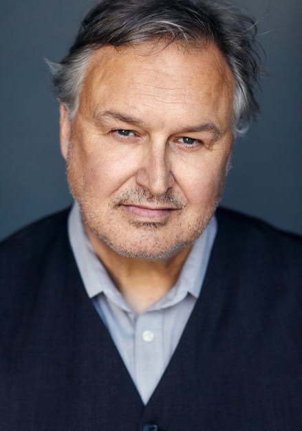 克里斯托夫·茨伦纳 Christoph Zrenner照片