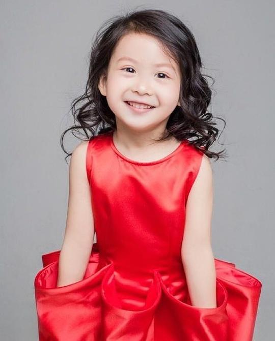 石雨鑫 Xiao Mi照片