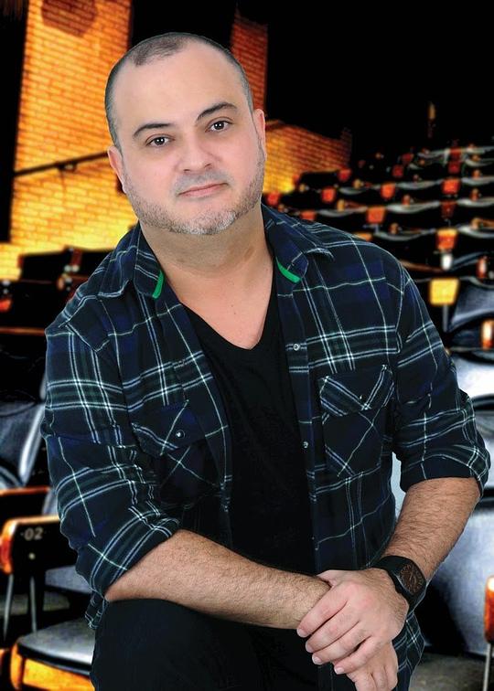 保罗·库斯诺 Paulo Cursino照片