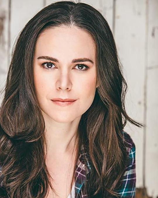 珍妮·加利 Jenny Gulley照片