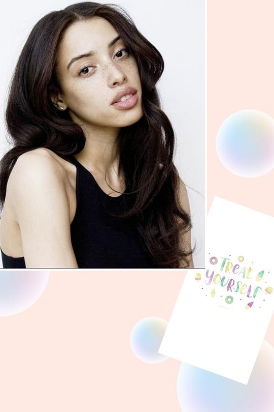 哈迪扎·里德·桑德尔 Khadijha Red Thunder照片