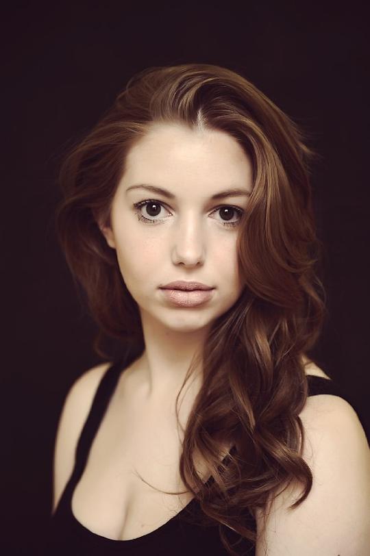 莎娜·凯斯雷克 Seána Kerslake照片