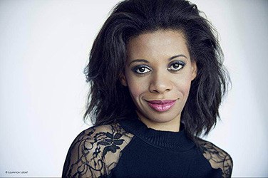 西尔维亚·斯图尔特 Sylvia Stewart照片