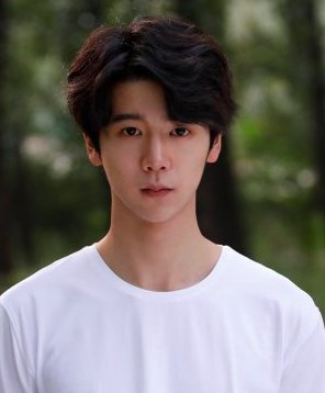 祝康笠 Kangli Zhu照片